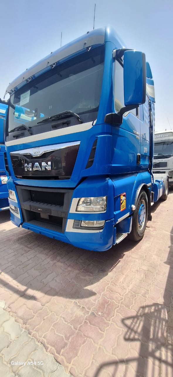 MAN TGX 400-YEAR: 2015