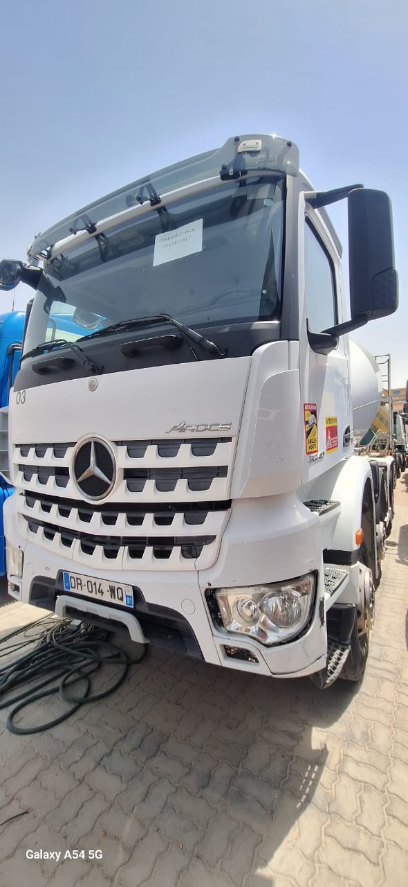 MERCEDES AROX 3240 -YEAR: 2015