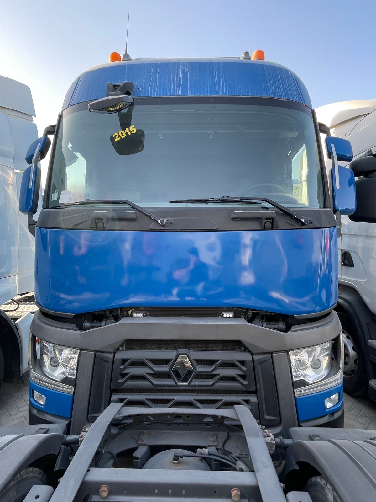 RENAULT 460 YEAR : 2015