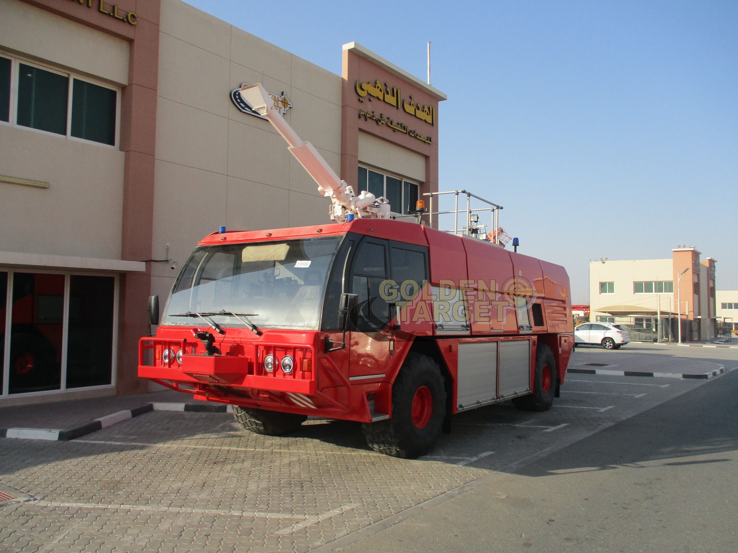 REYNOLDS BOUGHTON BARRACUDA 4x4 AIRPORT FIRE TRUCK 1998